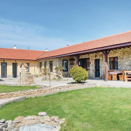 Seven-bedroom Holiday In Feriehus *