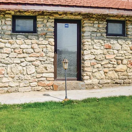 Seven-bedroom Holiday In * Shabla