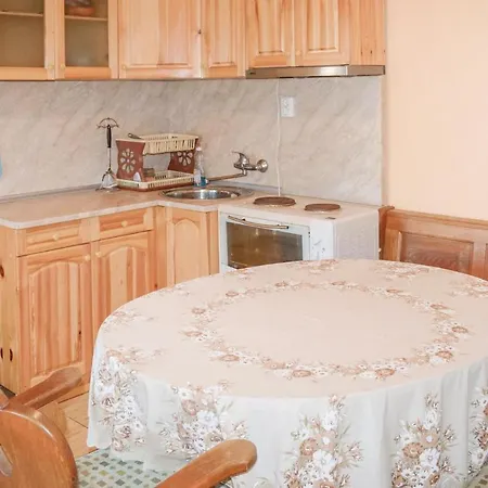 Seven-bedroom Holiday In * Shabla